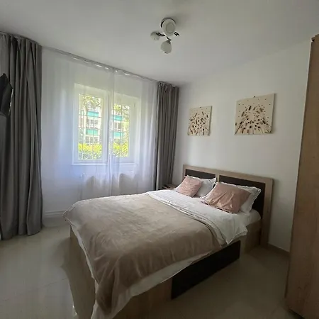 아파트 Civic Armoniei - Self Check In -mall Afi