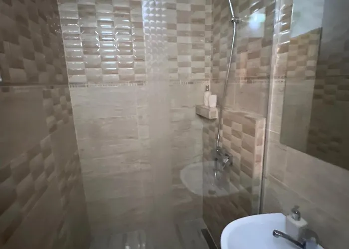 Civic Armoniei - Self Check In -mall Afi 아파트 브라쇼브